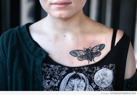 tatuajes entre pecho mujer|Increíbles tatuajes en el PECHO para MUJERES